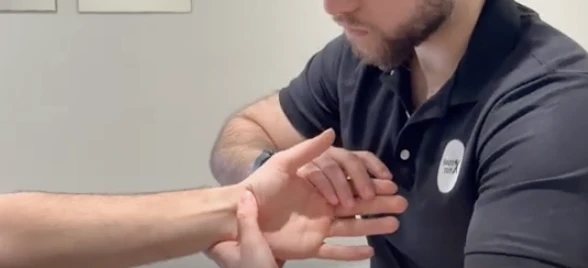 Watson Shift Sign Test de Watson (Schaphoid Shift Test) - NeuroXtrain