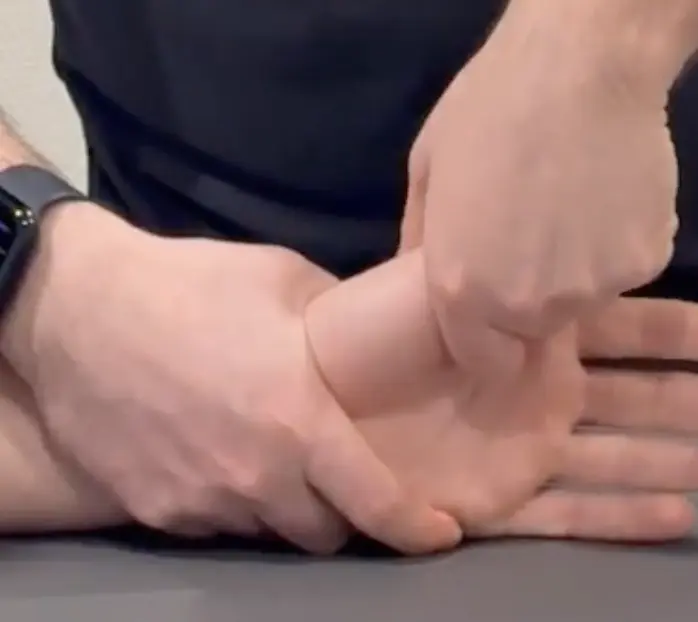 Test de grinding trapézo-métacarpien